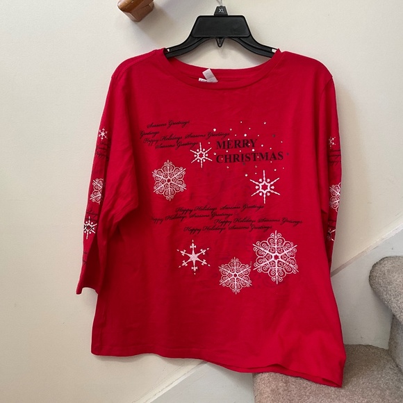 size XL, bust up to 42” inches, holidays and Christmas shirt, USA 🇺🇸 made, new - Picture 7 of 11